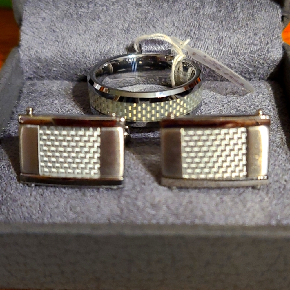 Chisel cufflinks and ring set